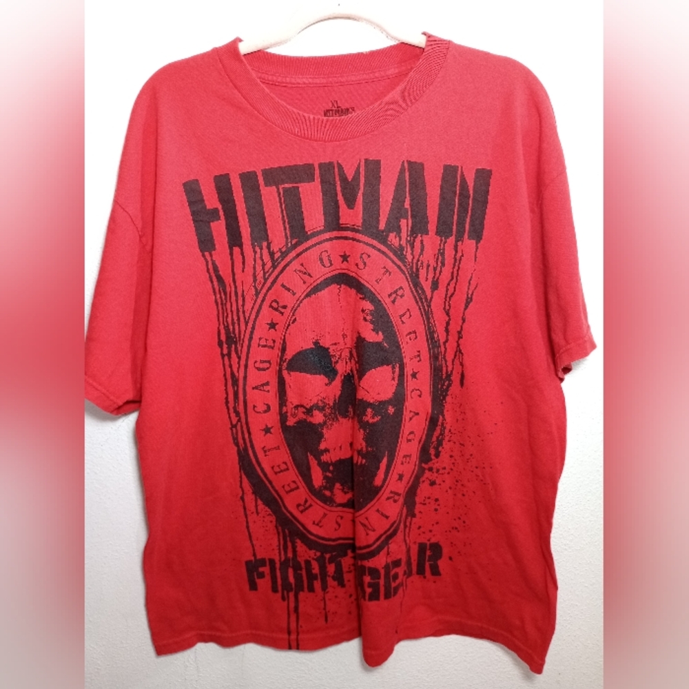 Red Graphic Tee‎